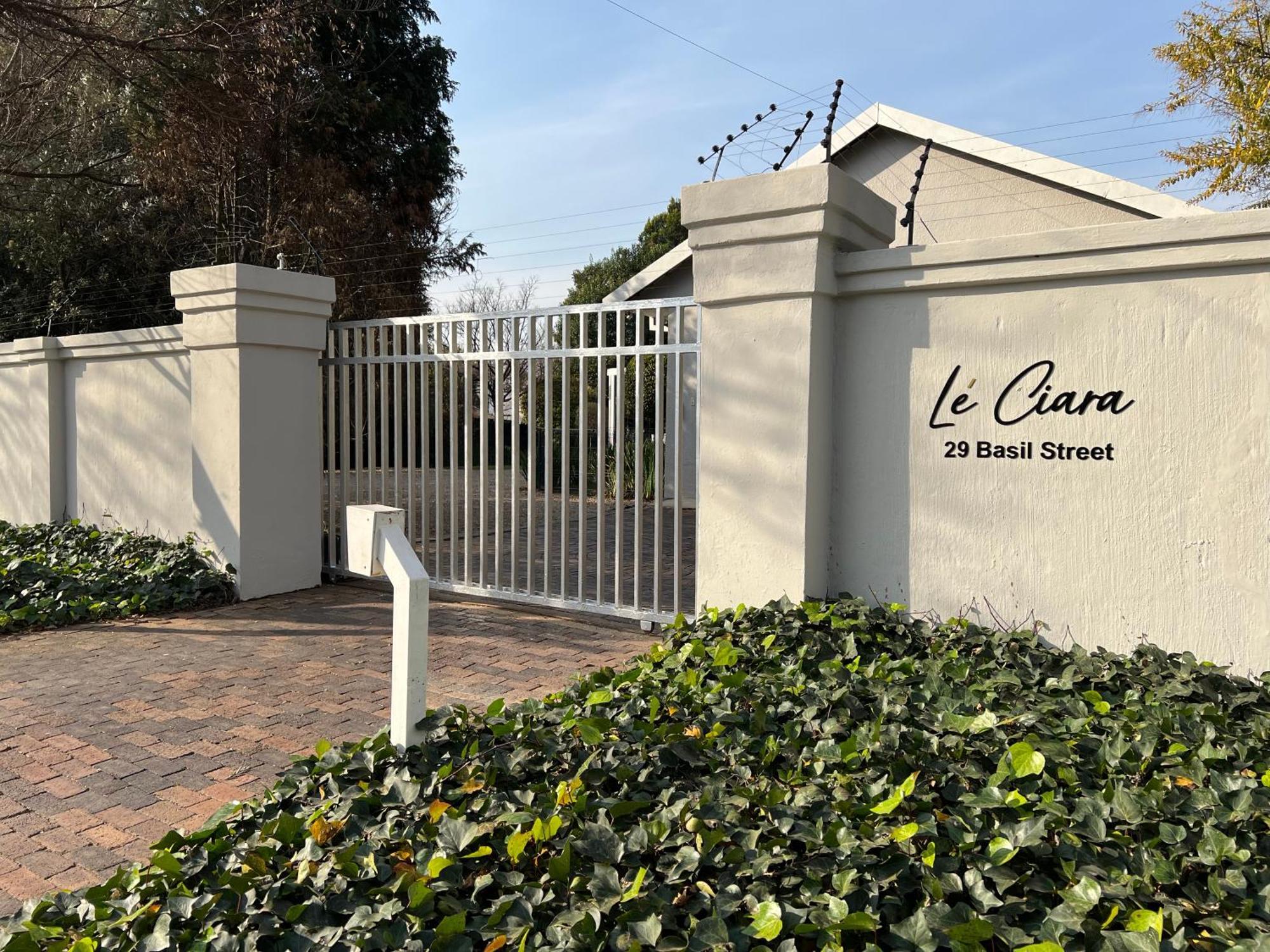 Le'Ciara Luxury Guest House Johannesburg Dış mekan fotoğraf